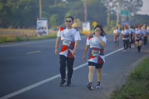 BIB: 7081, 7526
                            <button type="button" onclick="openModal(6442209)" class="btn btn-primary btn-sm float-right btn-popup" data-toggle="modal" data-target=".modal-high-quality">
                        <i class="fas fa-shopping-cart"></i> Add to Cart
                    </button>
                                            <button type="button" onclick="isThisMe(6442209, true)" class="btn btn-success btn-sm float-right btn-popup btn-isme hidden" data-toggle="tooltip" data-placement="bottom" title="นี่คือรูปของคุณใช่ไหม คลิกที่นี่เพื่อเอาเข้าอัลบั้ม">
                        <i class="fas fa-plus"></i> Add to album
                    </button>
                    <button type="button" onclick="isThisMe(6442209, false)" class="btn btn-warning btn-sm float-right btn-popup btn-isnotme hidden">
                        <i class="fas fa-ban"></i> Remove from album
                    </button>