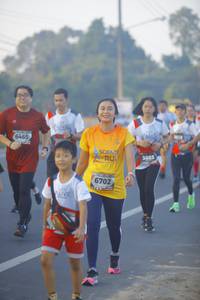 BIB: 6465, 3883, 6702
                            <button type="button" onclick="openModal(6433018)" class="btn btn-primary btn-sm float-right btn-popup" data-toggle="modal" data-target=".modal-high-quality">
                        <i class="fas fa-shopping-cart"></i> Add to Cart
                    </button>
                                            <button type="button" onclick="isThisMe(6433018, true)" class="btn btn-success btn-sm float-right btn-popup btn-isme hidden" data-toggle="tooltip" data-placement="bottom" title="นี่คือรูปของคุณใช่ไหม คลิกที่นี่เพื่อเอาเข้าอัลบั้ม">
                        <i class="fas fa-plus"></i> Add to album
                    </button>
                    <button type="button" onclick="isThisMe(6433018, false)" class="btn btn-warning btn-sm float-right btn-popup btn-isnotme hidden">
                        <i class="fas fa-ban"></i> Remove from album
                    </button>