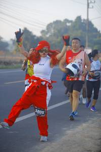 BIB: 6370, 3805
                            <button type="button" onclick="openModal(6438635)" class="btn btn-primary btn-sm float-right btn-popup" data-toggle="modal" data-target=".modal-high-quality">
                        <i class="fas fa-shopping-cart"></i> Add to Cart
                    </button>
                                            <button type="button" onclick="isThisMe(6438635, true)" class="btn btn-success btn-sm float-right btn-popup btn-isme hidden" data-toggle="tooltip" data-placement="bottom" title="นี่คือรูปของคุณใช่ไหม คลิกที่นี่เพื่อเอาเข้าอัลบั้ม">
                        <i class="fas fa-plus"></i> Add to album
                    </button>
                    <button type="button" onclick="isThisMe(6438635, false)" class="btn btn-warning btn-sm float-right btn-popup btn-isnotme hidden">
                        <i class="fas fa-ban"></i> Remove from album
                    </button>