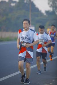 BIB: 7680
                            <button type="button" onclick="openModal(6429847)" class="btn btn-primary btn-sm float-right btn-popup" data-toggle="modal" data-target=".modal-high-quality">
                        <i class="fas fa-shopping-cart"></i> Add to Cart
                    </button>
                                            <button type="button" onclick="isThisMe(6429847, true)" class="btn btn-success btn-sm float-right btn-popup btn-isme hidden" data-toggle="tooltip" data-placement="bottom" title="นี่คือรูปของคุณใช่ไหม คลิกที่นี่เพื่อเอาเข้าอัลบั้ม">
                        <i class="fas fa-plus"></i> Add to album
                    </button>
                    <button type="button" onclick="isThisMe(6429847, false)" class="btn btn-warning btn-sm float-right btn-popup btn-isnotme hidden">
                        <i class="fas fa-ban"></i> Remove from album
                    </button>