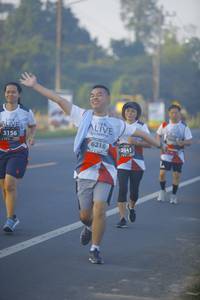 BIB: 3156, 6216, 2641, 
                            <button type="button" onclick="openModal(6440046)" class="btn btn-primary btn-sm float-right btn-popup" data-toggle="modal" data-target=".modal-high-quality">
                        <i class="fas fa-shopping-cart"></i> Add to Cart
                    </button>
                                            <button type="button" onclick="isThisMe(6440046, true)" class="btn btn-success btn-sm float-right btn-popup btn-isme hidden" data-toggle="tooltip" data-placement="bottom" title="นี่คือรูปของคุณใช่ไหม คลิกที่นี่เพื่อเอาเข้าอัลบั้ม">
                        <i class="fas fa-plus"></i> Add to album
                    </button>
                    <button type="button" onclick="isThisMe(6440046, false)" class="btn btn-warning btn-sm float-right btn-popup btn-isnotme hidden">
                        <i class="fas fa-ban"></i> Remove from album
                    </button>