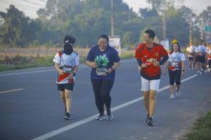 BIB: 2808, 6294
                            <button type="button" onclick="openModal(6439242)" class="btn btn-primary btn-sm float-right btn-popup" data-toggle="modal" data-target=".modal-high-quality">
                        <i class="fas fa-shopping-cart"></i> Add to Cart
                    </button>
                                            <button type="button" onclick="isThisMe(6439242, true)" class="btn btn-success btn-sm float-right btn-popup btn-isme hidden" data-toggle="tooltip" data-placement="bottom" title="นี่คือรูปของคุณใช่ไหม คลิกที่นี่เพื่อเอาเข้าอัลบั้ม">
                        <i class="fas fa-plus"></i> Add to album
                    </button>
                    <button type="button" onclick="isThisMe(6439242, false)" class="btn btn-warning btn-sm float-right btn-popup btn-isnotme hidden">
                        <i class="fas fa-ban"></i> Remove from album
                    </button>