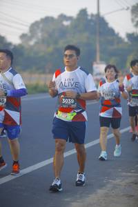 BIB: 7512, 3039
                            <button type="button" onclick="openModal(6435656)" class="btn btn-primary btn-sm float-right btn-popup" data-toggle="modal" data-target=".modal-high-quality">
                        <i class="fas fa-shopping-cart"></i> Add to Cart
                    </button>
                                            <button type="button" onclick="isThisMe(6435656, true)" class="btn btn-success btn-sm float-right btn-popup btn-isme hidden" data-toggle="tooltip" data-placement="bottom" title="นี่คือรูปของคุณใช่ไหม คลิกที่นี่เพื่อเอาเข้าอัลบั้ม">
                        <i class="fas fa-plus"></i> Add to album
                    </button>
                    <button type="button" onclick="isThisMe(6435656, false)" class="btn btn-warning btn-sm float-right btn-popup btn-isnotme hidden">
                        <i class="fas fa-ban"></i> Remove from album
                    </button>