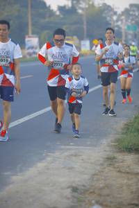 BIB: 919, 2121, 7772, 998
                            <button type="button" onclick="openModal(6432591)" class="btn btn-primary btn-sm float-right btn-popup" data-toggle="modal" data-target=".modal-high-quality">
                        <i class="fas fa-shopping-cart"></i> Add to Cart
                    </button>
                                            <button type="button" onclick="isThisMe(6432591, true)" class="btn btn-success btn-sm float-right btn-popup btn-isme hidden" data-toggle="tooltip" data-placement="bottom" title="นี่คือรูปของคุณใช่ไหม คลิกที่นี่เพื่อเอาเข้าอัลบั้ม">
                        <i class="fas fa-plus"></i> Add to album
                    </button>
                    <button type="button" onclick="isThisMe(6432591, false)" class="btn btn-warning btn-sm float-right btn-popup btn-isnotme hidden">
                        <i class="fas fa-ban"></i> Remove from album
                    </button>