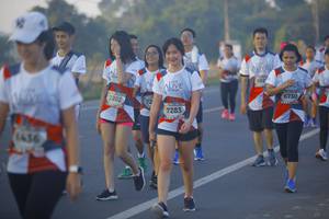 BIB: 6932, 6730, 7202, 7283
                            <button type="button" onclick="openModal(6437795)" class="btn btn-primary btn-sm float-right btn-popup" data-toggle="modal" data-target=".modal-high-quality">
                        <i class="fas fa-shopping-cart"></i> Add to Cart
                    </button>
                                            <button type="button" onclick="isThisMe(6437795, true)" class="btn btn-success btn-sm float-right btn-popup btn-isme hidden" data-toggle="tooltip" data-placement="bottom" title="นี่คือรูปของคุณใช่ไหม คลิกที่นี่เพื่อเอาเข้าอัลบั้ม">
                        <i class="fas fa-plus"></i> Add to album
                    </button>
                    <button type="button" onclick="isThisMe(6437795, false)" class="btn btn-warning btn-sm float-right btn-popup btn-isnotme hidden">
                        <i class="fas fa-ban"></i> Remove from album
                    </button>