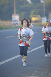 BIB: 6344, 7288
                            <button type="button" onclick="openModal(6434145)" class="btn btn-primary btn-sm float-right btn-popup" data-toggle="modal" data-target=".modal-high-quality">
                        <i class="fas fa-shopping-cart"></i> Add to Cart
                    </button>
                                            <button type="button" onclick="isThisMe(6434145, true)" class="btn btn-success btn-sm float-right btn-popup btn-isme hidden" data-toggle="tooltip" data-placement="bottom" title="นี่คือรูปของคุณใช่ไหม คลิกที่นี่เพื่อเอาเข้าอัลบั้ม">
                        <i class="fas fa-plus"></i> Add to album
                    </button>
                    <button type="button" onclick="isThisMe(6434145, false)" class="btn btn-warning btn-sm float-right btn-popup btn-isnotme hidden">
                        <i class="fas fa-ban"></i> Remove from album
                    </button>