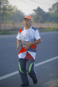 BIB: 767
                            <button type="button" onclick="openModal(6438941)" class="btn btn-primary btn-sm float-right btn-popup" data-toggle="modal" data-target=".modal-high-quality">
                        <i class="fas fa-shopping-cart"></i> Add to Cart
                    </button>
                                            <button type="button" onclick="isThisMe(6438941, true)" class="btn btn-success btn-sm float-right btn-popup btn-isme hidden" data-toggle="tooltip" data-placement="bottom" title="นี่คือรูปของคุณใช่ไหม คลิกที่นี่เพื่อเอาเข้าอัลบั้ม">
                        <i class="fas fa-plus"></i> Add to album
                    </button>
                    <button type="button" onclick="isThisMe(6438941, false)" class="btn btn-warning btn-sm float-right btn-popup btn-isnotme hidden">
                        <i class="fas fa-ban"></i> Remove from album
                    </button>