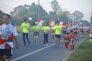 BIB: 6271, 8001
                            <button type="button" onclick="openModal(6439723)" class="btn btn-primary btn-sm float-right btn-popup" data-toggle="modal" data-target=".modal-high-quality">
                        <i class="fas fa-shopping-cart"></i> Add to Cart
                    </button>
                                            <button type="button" onclick="isThisMe(6439723, true)" class="btn btn-success btn-sm float-right btn-popup btn-isme hidden" data-toggle="tooltip" data-placement="bottom" title="นี่คือรูปของคุณใช่ไหม คลิกที่นี่เพื่อเอาเข้าอัลบั้ม">
                        <i class="fas fa-plus"></i> Add to album
                    </button>
                    <button type="button" onclick="isThisMe(6439723, false)" class="btn btn-warning btn-sm float-right btn-popup btn-isnotme hidden">
                        <i class="fas fa-ban"></i> Remove from album
                    </button>