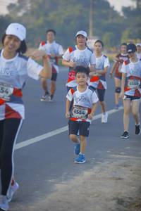 BIB: 6359, 6554
                            <button type="button" onclick="openModal(6437543)" class="btn btn-primary btn-sm float-right btn-popup" data-toggle="modal" data-target=".modal-high-quality">
                        <i class="fas fa-shopping-cart"></i> Add to Cart
                    </button>
                                            <button type="button" onclick="isThisMe(6437543, true)" class="btn btn-success btn-sm float-right btn-popup btn-isme hidden" data-toggle="tooltip" data-placement="bottom" title="นี่คือรูปของคุณใช่ไหม คลิกที่นี่เพื่อเอาเข้าอัลบั้ม">
                        <i class="fas fa-plus"></i> Add to album
                    </button>
                    <button type="button" onclick="isThisMe(6437543, false)" class="btn btn-warning btn-sm float-right btn-popup btn-isnotme hidden">
                        <i class="fas fa-ban"></i> Remove from album
                    </button>