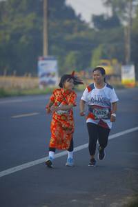 BIB: 6526
                            <button type="button" onclick="openModal(6442456)" class="btn btn-primary btn-sm float-right btn-popup" data-toggle="modal" data-target=".modal-high-quality">
                        <i class="fas fa-shopping-cart"></i> Add to Cart
                    </button>
                                            <button type="button" onclick="isThisMe(6442456, true)" class="btn btn-success btn-sm float-right btn-popup btn-isme hidden" data-toggle="tooltip" data-placement="bottom" title="นี่คือรูปของคุณใช่ไหม คลิกที่นี่เพื่อเอาเข้าอัลบั้ม">
                        <i class="fas fa-plus"></i> Add to album
                    </button>
                    <button type="button" onclick="isThisMe(6442456, false)" class="btn btn-warning btn-sm float-right btn-popup btn-isnotme hidden">
                        <i class="fas fa-ban"></i> Remove from album
                    </button>