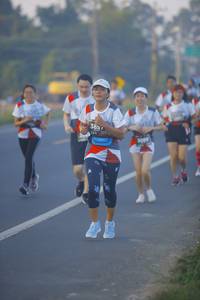 BIB: 385, 3089
                            <button type="button" onclick="openModal(6431146)" class="btn btn-primary btn-sm float-right btn-popup" data-toggle="modal" data-target=".modal-high-quality">
                        <i class="fas fa-shopping-cart"></i> Add to Cart
                    </button>
                                            <button type="button" onclick="isThisMe(6431146, true)" class="btn btn-success btn-sm float-right btn-popup btn-isme hidden" data-toggle="tooltip" data-placement="bottom" title="นี่คือรูปของคุณใช่ไหม คลิกที่นี่เพื่อเอาเข้าอัลบั้ม">
                        <i class="fas fa-plus"></i> Add to album
                    </button>
                    <button type="button" onclick="isThisMe(6431146, false)" class="btn btn-warning btn-sm float-right btn-popup btn-isnotme hidden">
                        <i class="fas fa-ban"></i> Remove from album
                    </button>