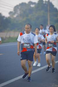 BIB: 3870, 2943
                            <button type="button" onclick="openModal(6431430)" class="btn btn-primary btn-sm float-right btn-popup" data-toggle="modal" data-target=".modal-high-quality">
                        <i class="fas fa-shopping-cart"></i> Add to Cart
                    </button>
                                            <button type="button" onclick="isThisMe(6431430, true)" class="btn btn-success btn-sm float-right btn-popup btn-isme hidden" data-toggle="tooltip" data-placement="bottom" title="นี่คือรูปของคุณใช่ไหม คลิกที่นี่เพื่อเอาเข้าอัลบั้ม">
                        <i class="fas fa-plus"></i> Add to album
                    </button>
                    <button type="button" onclick="isThisMe(6431430, false)" class="btn btn-warning btn-sm float-right btn-popup btn-isnotme hidden">
                        <i class="fas fa-ban"></i> Remove from album
                    </button>