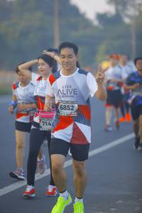 BIB: 6852, 714
                            <button type="button" onclick="openModal(6432277)" class="btn btn-primary btn-sm float-right btn-popup" data-toggle="modal" data-target=".modal-high-quality">
                        <i class="fas fa-shopping-cart"></i> Add to Cart
                    </button>
                                            <button type="button" onclick="isThisMe(6432277, true)" class="btn btn-success btn-sm float-right btn-popup btn-isme hidden" data-toggle="tooltip" data-placement="bottom" title="นี่คือรูปของคุณใช่ไหม คลิกที่นี่เพื่อเอาเข้าอัลบั้ม">
                        <i class="fas fa-plus"></i> Add to album
                    </button>
                    <button type="button" onclick="isThisMe(6432277, false)" class="btn btn-warning btn-sm float-right btn-popup btn-isnotme hidden">
                        <i class="fas fa-ban"></i> Remove from album
                    </button>