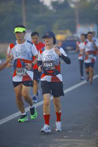 BIB: 3843, 6071
                            <button type="button" onclick="openModal(6429391)" class="btn btn-primary btn-sm float-right btn-popup" data-toggle="modal" data-target=".modal-high-quality">
                        <i class="fas fa-shopping-cart"></i> Add to Cart
                    </button>
                                            <button type="button" onclick="isThisMe(6429391, true)" class="btn btn-success btn-sm float-right btn-popup btn-isme hidden" data-toggle="tooltip" data-placement="bottom" title="นี่คือรูปของคุณใช่ไหม คลิกที่นี่เพื่อเอาเข้าอัลบั้ม">
                        <i class="fas fa-plus"></i> Add to album
                    </button>
                    <button type="button" onclick="isThisMe(6429391, false)" class="btn btn-warning btn-sm float-right btn-popup btn-isnotme hidden">
                        <i class="fas fa-ban"></i> Remove from album
                    </button>