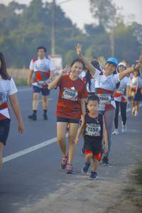 BIB: 7088, 7866, 7256
                            <button type="button" onclick="openModal(6437512)" class="btn btn-primary btn-sm float-right btn-popup" data-toggle="modal" data-target=".modal-high-quality">
                        <i class="fas fa-shopping-cart"></i> Add to Cart
                    </button>
                                            <button type="button" onclick="isThisMe(6437512, true)" class="btn btn-success btn-sm float-right btn-popup btn-isme hidden" data-toggle="tooltip" data-placement="bottom" title="นี่คือรูปของคุณใช่ไหม คลิกที่นี่เพื่อเอาเข้าอัลบั้ม">
                        <i class="fas fa-plus"></i> Add to album
                    </button>
                    <button type="button" onclick="isThisMe(6437512, false)" class="btn btn-warning btn-sm float-right btn-popup btn-isnotme hidden">
                        <i class="fas fa-ban"></i> Remove from album
                    </button>