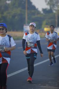 BIB: 3123
                            <button type="button" onclick="openModal(6442063)" class="btn btn-primary btn-sm float-right btn-popup" data-toggle="modal" data-target=".modal-high-quality">
                        <i class="fas fa-shopping-cart"></i> Add to Cart
                    </button>
                                            <button type="button" onclick="isThisMe(6442063, true)" class="btn btn-success btn-sm float-right btn-popup btn-isme hidden" data-toggle="tooltip" data-placement="bottom" title="นี่คือรูปของคุณใช่ไหม คลิกที่นี่เพื่อเอาเข้าอัลบั้ม">
                        <i class="fas fa-plus"></i> Add to album
                    </button>
                    <button type="button" onclick="isThisMe(6442063, false)" class="btn btn-warning btn-sm float-right btn-popup btn-isnotme hidden">
                        <i class="fas fa-ban"></i> Remove from album
                    </button>