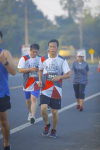 BIB: 7104, 294
                            <button type="button" onclick="openModal(6433419)" class="btn btn-primary btn-sm float-right btn-popup" data-toggle="modal" data-target=".modal-high-quality">
                        <i class="fas fa-shopping-cart"></i> Add to Cart
                    </button>
                                            <button type="button" onclick="isThisMe(6433419, true)" class="btn btn-success btn-sm float-right btn-popup btn-isme hidden" data-toggle="tooltip" data-placement="bottom" title="นี่คือรูปของคุณใช่ไหม คลิกที่นี่เพื่อเอาเข้าอัลบั้ม">
                        <i class="fas fa-plus"></i> Add to album
                    </button>
                    <button type="button" onclick="isThisMe(6433419, false)" class="btn btn-warning btn-sm float-right btn-popup btn-isnotme hidden">
                        <i class="fas fa-ban"></i> Remove from album
                    </button>