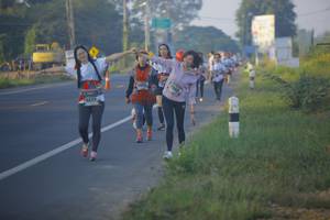 BIB: 7988
                            <button type="button" onclick="openModal(6442124)" class="btn btn-primary btn-sm float-right btn-popup" data-toggle="modal" data-target=".modal-high-quality">
                        <i class="fas fa-shopping-cart"></i> Add to Cart
                    </button>
                                            <button type="button" onclick="isThisMe(6442124, true)" class="btn btn-success btn-sm float-right btn-popup btn-isme hidden" data-toggle="tooltip" data-placement="bottom" title="นี่คือรูปของคุณใช่ไหม คลิกที่นี่เพื่อเอาเข้าอัลบั้ม">
                        <i class="fas fa-plus"></i> Add to album
                    </button>
                    <button type="button" onclick="isThisMe(6442124, false)" class="btn btn-warning btn-sm float-right btn-popup btn-isnotme hidden">
                        <i class="fas fa-ban"></i> Remove from album
                    </button>