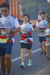 BIB: 7512, 303, 7737
                            <button type="button" onclick="openModal(6435682)" class="btn btn-primary btn-sm float-right btn-popup" data-toggle="modal" data-target=".modal-high-quality">
                        <i class="fas fa-shopping-cart"></i> Add to Cart
                    </button>
                                            <button type="button" onclick="isThisMe(6435682, true)" class="btn btn-success btn-sm float-right btn-popup btn-isme hidden" data-toggle="tooltip" data-placement="bottom" title="นี่คือรูปของคุณใช่ไหม คลิกที่นี่เพื่อเอาเข้าอัลบั้ม">
                        <i class="fas fa-plus"></i> Add to album
                    </button>
                    <button type="button" onclick="isThisMe(6435682, false)" class="btn btn-warning btn-sm float-right btn-popup btn-isnotme hidden">
                        <i class="fas fa-ban"></i> Remove from album
                    </button>