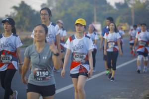 BIB: 6708, 6723, 3150
                            <button type="button" onclick="openModal(6438239)" class="btn btn-primary btn-sm float-right btn-popup" data-toggle="modal" data-target=".modal-high-quality">
                        <i class="fas fa-shopping-cart"></i> Add to Cart
                    </button>
                                            <button type="button" onclick="isThisMe(6438239, true)" class="btn btn-success btn-sm float-right btn-popup btn-isme hidden" data-toggle="tooltip" data-placement="bottom" title="นี่คือรูปของคุณใช่ไหม คลิกที่นี่เพื่อเอาเข้าอัลบั้ม">
                        <i class="fas fa-plus"></i> Add to album
                    </button>
                    <button type="button" onclick="isThisMe(6438239, false)" class="btn btn-warning btn-sm float-right btn-popup btn-isnotme hidden">
                        <i class="fas fa-ban"></i> Remove from album
                    </button>