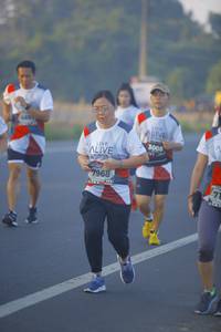 BIB: 3008, 7968
                            <button type="button" onclick="openModal(6434872)" class="btn btn-primary btn-sm float-right btn-popup" data-toggle="modal" data-target=".modal-high-quality">
                        <i class="fas fa-shopping-cart"></i> Add to Cart
                    </button>
                                            <button type="button" onclick="isThisMe(6434872, true)" class="btn btn-success btn-sm float-right btn-popup btn-isme hidden" data-toggle="tooltip" data-placement="bottom" title="นี่คือรูปของคุณใช่ไหม คลิกที่นี่เพื่อเอาเข้าอัลบั้ม">
                        <i class="fas fa-plus"></i> Add to album
                    </button>
                    <button type="button" onclick="isThisMe(6434872, false)" class="btn btn-warning btn-sm float-right btn-popup btn-isnotme hidden">
                        <i class="fas fa-ban"></i> Remove from album
                    </button>