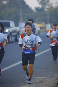 BIB: 701, 3024
                            <button type="button" onclick="openModal(6429098)" class="btn btn-primary btn-sm float-right btn-popup" data-toggle="modal" data-target=".modal-high-quality">
                        <i class="fas fa-shopping-cart"></i> Add to Cart
                    </button>
                                            <button type="button" onclick="isThisMe(6429098, true)" class="btn btn-success btn-sm float-right btn-popup btn-isme hidden" data-toggle="tooltip" data-placement="bottom" title="นี่คือรูปของคุณใช่ไหม คลิกที่นี่เพื่อเอาเข้าอัลบั้ม">
                        <i class="fas fa-plus"></i> Add to album
                    </button>
                    <button type="button" onclick="isThisMe(6429098, false)" class="btn btn-warning btn-sm float-right btn-popup btn-isnotme hidden">
                        <i class="fas fa-ban"></i> Remove from album
                    </button>