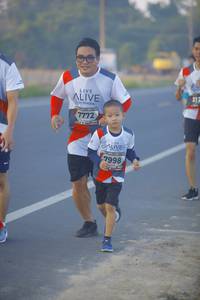 BIB: 7772, 7998
                            <button type="button" onclick="openModal(6432602)" class="btn btn-primary btn-sm float-right btn-popup" data-toggle="modal" data-target=".modal-high-quality">
                        <i class="fas fa-shopping-cart"></i> Add to Cart
                    </button>
                                            <button type="button" onclick="isThisMe(6432602, true)" class="btn btn-success btn-sm float-right btn-popup btn-isme hidden" data-toggle="tooltip" data-placement="bottom" title="นี่คือรูปของคุณใช่ไหม คลิกที่นี่เพื่อเอาเข้าอัลบั้ม">
                        <i class="fas fa-plus"></i> Add to album
                    </button>
                    <button type="button" onclick="isThisMe(6432602, false)" class="btn btn-warning btn-sm float-right btn-popup btn-isnotme hidden">
                        <i class="fas fa-ban"></i> Remove from album
                    </button>