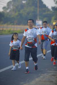 BIB: 7812, 6811, 7554
                            <button type="button" onclick="openModal(6441309)" class="btn btn-primary btn-sm float-right btn-popup" data-toggle="modal" data-target=".modal-high-quality">
                        <i class="fas fa-shopping-cart"></i> Add to Cart
                    </button>
                                            <button type="button" onclick="isThisMe(6441309, true)" class="btn btn-success btn-sm float-right btn-popup btn-isme hidden" data-toggle="tooltip" data-placement="bottom" title="นี่คือรูปของคุณใช่ไหม คลิกที่นี่เพื่อเอาเข้าอัลบั้ม">
                        <i class="fas fa-plus"></i> Add to album
                    </button>
                    <button type="button" onclick="isThisMe(6441309, false)" class="btn btn-warning btn-sm float-right btn-popup btn-isnotme hidden">
                        <i class="fas fa-ban"></i> Remove from album
                    </button>