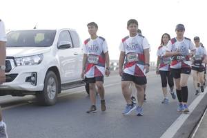 BIB: 6116, 6206, 2204, 7258
                            <button type="button" onclick="openModal(6377915)" class="btn btn-primary btn-sm float-right btn-popup" data-toggle="modal" data-target=".modal-high-quality">
                        <i class="fas fa-shopping-cart"></i> Add to Cart
                    </button>
                                            <button type="button" onclick="isThisMe(6377915, true)" class="btn btn-success btn-sm float-right btn-popup btn-isme hidden" data-toggle="tooltip" data-placement="bottom" title="นี่คือรูปของคุณใช่ไหม คลิกที่นี่เพื่อเอาเข้าอัลบั้ม">
                        <i class="fas fa-plus"></i> Add to album
                    </button>
                    <button type="button" onclick="isThisMe(6377915, false)" class="btn btn-warning btn-sm float-right btn-popup btn-isnotme hidden">
                        <i class="fas fa-ban"></i> Remove from album
                    </button>