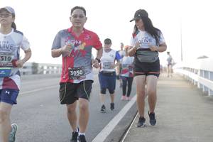 BIB: 510, 3050
                            <button type="button" onclick="openModal(6387577)" class="btn btn-primary btn-sm float-right btn-popup" data-toggle="modal" data-target=".modal-high-quality">
                        <i class="fas fa-shopping-cart"></i> Add to Cart
                    </button>
                                            <button type="button" onclick="isThisMe(6387577, true)" class="btn btn-success btn-sm float-right btn-popup btn-isme hidden" data-toggle="tooltip" data-placement="bottom" title="นี่คือรูปของคุณใช่ไหม คลิกที่นี่เพื่อเอาเข้าอัลบั้ม">
                        <i class="fas fa-plus"></i> Add to album
                    </button>
                    <button type="button" onclick="isThisMe(6387577, false)" class="btn btn-warning btn-sm float-right btn-popup btn-isnotme hidden">
                        <i class="fas fa-ban"></i> Remove from album
                    </button>