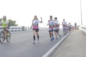 BIB: 3118, 282
                            <button type="button" onclick="openModal(6382211)" class="btn btn-primary btn-sm float-right btn-popup" data-toggle="modal" data-target=".modal-high-quality">
                        <i class="fas fa-shopping-cart"></i> Add to Cart
                    </button>
                                            <button type="button" onclick="isThisMe(6382211, true)" class="btn btn-success btn-sm float-right btn-popup btn-isme hidden" data-toggle="tooltip" data-placement="bottom" title="นี่คือรูปของคุณใช่ไหม คลิกที่นี่เพื่อเอาเข้าอัลบั้ม">
                        <i class="fas fa-plus"></i> Add to album
                    </button>
                    <button type="button" onclick="isThisMe(6382211, false)" class="btn btn-warning btn-sm float-right btn-popup btn-isnotme hidden">
                        <i class="fas fa-ban"></i> Remove from album
                    </button>