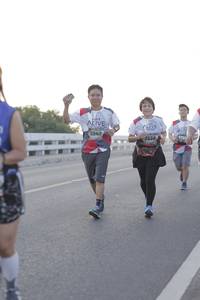 BIB: 6940, 7326, 3712
                            <button type="button" onclick="openModal(6384529)" class="btn btn-primary btn-sm float-right btn-popup" data-toggle="modal" data-target=".modal-high-quality">
                        <i class="fas fa-shopping-cart"></i> Add to Cart
                    </button>
                                            <button type="button" onclick="isThisMe(6384529, true)" class="btn btn-success btn-sm float-right btn-popup btn-isme hidden" data-toggle="tooltip" data-placement="bottom" title="นี่คือรูปของคุณใช่ไหม คลิกที่นี่เพื่อเอาเข้าอัลบั้ม">
                        <i class="fas fa-plus"></i> Add to album
                    </button>
                    <button type="button" onclick="isThisMe(6384529, false)" class="btn btn-warning btn-sm float-right btn-popup btn-isnotme hidden">
                        <i class="fas fa-ban"></i> Remove from album
                    </button>