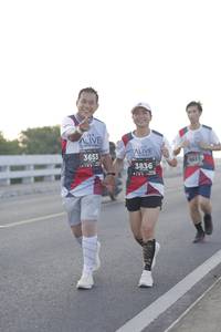 BIB: 3653, 0611, 3836
                            <button type="button" onclick="openModal(6383314)" class="btn btn-primary btn-sm float-right btn-popup" data-toggle="modal" data-target=".modal-high-quality">
                        <i class="fas fa-shopping-cart"></i> Add to Cart
                    </button>
                                            <button type="button" onclick="isThisMe(6383314, true)" class="btn btn-success btn-sm float-right btn-popup btn-isme hidden" data-toggle="tooltip" data-placement="bottom" title="นี่คือรูปของคุณใช่ไหม คลิกที่นี่เพื่อเอาเข้าอัลบั้ม">
                        <i class="fas fa-plus"></i> Add to album
                    </button>
                    <button type="button" onclick="isThisMe(6383314, false)" class="btn btn-warning btn-sm float-right btn-popup btn-isnotme hidden">
                        <i class="fas fa-ban"></i> Remove from album
                    </button>