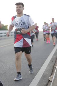 BIB: 301
                            <button type="button" onclick="openModal(6384347)" class="btn btn-primary btn-sm float-right btn-popup" data-toggle="modal" data-target=".modal-high-quality">
                        <i class="fas fa-shopping-cart"></i> Add to Cart
                    </button>
                                            <button type="button" onclick="isThisMe(6384347, true)" class="btn btn-success btn-sm float-right btn-popup btn-isme hidden" data-toggle="tooltip" data-placement="bottom" title="นี่คือรูปของคุณใช่ไหม คลิกที่นี่เพื่อเอาเข้าอัลบั้ม">
                        <i class="fas fa-plus"></i> Add to album
                    </button>
                    <button type="button" onclick="isThisMe(6384347, false)" class="btn btn-warning btn-sm float-right btn-popup btn-isnotme hidden">
                        <i class="fas fa-ban"></i> Remove from album
                    </button>