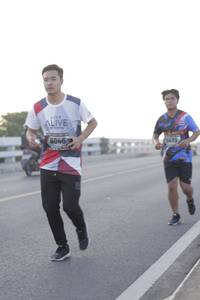 BIB: 6046, 6473
                            <button type="button" onclick="openModal(6384067)" class="btn btn-primary btn-sm float-right btn-popup" data-toggle="modal" data-target=".modal-high-quality">
                        <i class="fas fa-shopping-cart"></i> Add to Cart
                    </button>
                                            <button type="button" onclick="isThisMe(6384067, true)" class="btn btn-success btn-sm float-right btn-popup btn-isme hidden" data-toggle="tooltip" data-placement="bottom" title="นี่คือรูปของคุณใช่ไหม คลิกที่นี่เพื่อเอาเข้าอัลบั้ม">
                        <i class="fas fa-plus"></i> Add to album
                    </button>
                    <button type="button" onclick="isThisMe(6384067, false)" class="btn btn-warning btn-sm float-right btn-popup btn-isnotme hidden">
                        <i class="fas fa-ban"></i> Remove from album
                    </button>