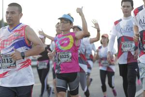 BIB: 6831, 6025, 6113
                            <button type="button" onclick="openModal(6383565)" class="btn btn-primary btn-sm float-right btn-popup" data-toggle="modal" data-target=".modal-high-quality">
                        <i class="fas fa-shopping-cart"></i> Add to Cart
                    </button>
                                            <button type="button" onclick="isThisMe(6383565, true)" class="btn btn-success btn-sm float-right btn-popup btn-isme hidden" data-toggle="tooltip" data-placement="bottom" title="นี่คือรูปของคุณใช่ไหม คลิกที่นี่เพื่อเอาเข้าอัลบั้ม">
                        <i class="fas fa-plus"></i> Add to album
                    </button>
                    <button type="button" onclick="isThisMe(6383565, false)" class="btn btn-warning btn-sm float-right btn-popup btn-isnotme hidden">
                        <i class="fas fa-ban"></i> Remove from album
                    </button>