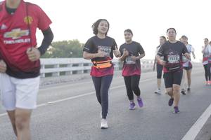 BIB: 7515, 616
                            <button type="button" onclick="openModal(6377798)" class="btn btn-primary btn-sm float-right btn-popup" data-toggle="modal" data-target=".modal-high-quality">
                        <i class="fas fa-shopping-cart"></i> Add to Cart
                    </button>
                                            <button type="button" onclick="isThisMe(6377798, true)" class="btn btn-success btn-sm float-right btn-popup btn-isme hidden" data-toggle="tooltip" data-placement="bottom" title="นี่คือรูปของคุณใช่ไหม คลิกที่นี่เพื่อเอาเข้าอัลบั้ม">
                        <i class="fas fa-plus"></i> Add to album
                    </button>
                    <button type="button" onclick="isThisMe(6377798, false)" class="btn btn-warning btn-sm float-right btn-popup btn-isnotme hidden">
                        <i class="fas fa-ban"></i> Remove from album
                    </button>