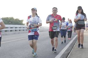 BIB: 412, 3050
                            <button type="button" onclick="openModal(6387580)" class="btn btn-primary btn-sm float-right btn-popup" data-toggle="modal" data-target=".modal-high-quality">
                        <i class="fas fa-shopping-cart"></i> Add to Cart
                    </button>
                                            <button type="button" onclick="isThisMe(6387580, true)" class="btn btn-success btn-sm float-right btn-popup btn-isme hidden" data-toggle="tooltip" data-placement="bottom" title="นี่คือรูปของคุณใช่ไหม คลิกที่นี่เพื่อเอาเข้าอัลบั้ม">
                        <i class="fas fa-plus"></i> Add to album
                    </button>
                    <button type="button" onclick="isThisMe(6387580, false)" class="btn btn-warning btn-sm float-right btn-popup btn-isnotme hidden">
                        <i class="fas fa-ban"></i> Remove from album
                    </button>