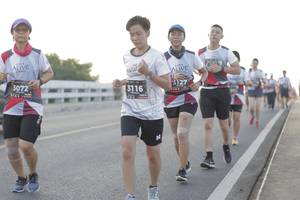 BIB: 3127, 3072, 3116
                            <button type="button" onclick="openModal(6384165)" class="btn btn-primary btn-sm float-right btn-popup" data-toggle="modal" data-target=".modal-high-quality">
                        <i class="fas fa-shopping-cart"></i> Add to Cart
                    </button>
                                            <button type="button" onclick="isThisMe(6384165, true)" class="btn btn-success btn-sm float-right btn-popup btn-isme hidden" data-toggle="tooltip" data-placement="bottom" title="นี่คือรูปของคุณใช่ไหม คลิกที่นี่เพื่อเอาเข้าอัลบั้ม">
                        <i class="fas fa-plus"></i> Add to album
                    </button>
                    <button type="button" onclick="isThisMe(6384165, false)" class="btn btn-warning btn-sm float-right btn-popup btn-isnotme hidden">
                        <i class="fas fa-ban"></i> Remove from album
                    </button>