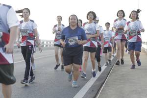 BIB: 7150, 6609, 6745, 6472
                            <button type="button" onclick="openModal(6377640)" class="btn btn-primary btn-sm float-right btn-popup" data-toggle="modal" data-target=".modal-high-quality">
                        <i class="fas fa-shopping-cart"></i> Add to Cart
                    </button>
                                            <button type="button" onclick="isThisMe(6377640, true)" class="btn btn-success btn-sm float-right btn-popup btn-isme hidden" data-toggle="tooltip" data-placement="bottom" title="นี่คือรูปของคุณใช่ไหม คลิกที่นี่เพื่อเอาเข้าอัลบั้ม">
                        <i class="fas fa-plus"></i> Add to album
                    </button>
                    <button type="button" onclick="isThisMe(6377640, false)" class="btn btn-warning btn-sm float-right btn-popup btn-isnotme hidden">
                        <i class="fas fa-ban"></i> Remove from album
                    </button>