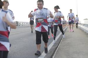 BIB: 7962, 2990
                            <button type="button" onclick="openModal(6385008)" class="btn btn-primary btn-sm float-right btn-popup" data-toggle="modal" data-target=".modal-high-quality">
                        <i class="fas fa-shopping-cart"></i> Add to Cart
                    </button>
                                            <button type="button" onclick="isThisMe(6385008, true)" class="btn btn-success btn-sm float-right btn-popup btn-isme hidden" data-toggle="tooltip" data-placement="bottom" title="นี่คือรูปของคุณใช่ไหม คลิกที่นี่เพื่อเอาเข้าอัลบั้ม">
                        <i class="fas fa-plus"></i> Add to album
                    </button>
                    <button type="button" onclick="isThisMe(6385008, false)" class="btn btn-warning btn-sm float-right btn-popup btn-isnotme hidden">
                        <i class="fas fa-ban"></i> Remove from album
                    </button>