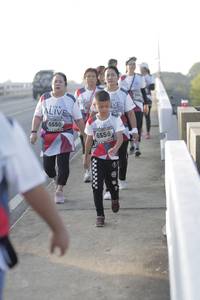 BIB: 6550, 6556
                            <button type="button" onclick="openModal(6378393)" class="btn btn-primary btn-sm float-right btn-popup" data-toggle="modal" data-target=".modal-high-quality">
                        <i class="fas fa-shopping-cart"></i> Add to Cart
                    </button>
                                            <button type="button" onclick="isThisMe(6378393, true)" class="btn btn-success btn-sm float-right btn-popup btn-isme hidden" data-toggle="tooltip" data-placement="bottom" title="นี่คือรูปของคุณใช่ไหม คลิกที่นี่เพื่อเอาเข้าอัลบั้ม">
                        <i class="fas fa-plus"></i> Add to album
                    </button>
                    <button type="button" onclick="isThisMe(6378393, false)" class="btn btn-warning btn-sm float-right btn-popup btn-isnotme hidden">
                        <i class="fas fa-ban"></i> Remove from album
                    </button>