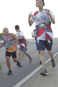 BIB: 999
                            <button type="button" onclick="openModal(6381176)" class="btn btn-primary btn-sm float-right btn-popup" data-toggle="modal" data-target=".modal-high-quality">
                        <i class="fas fa-shopping-cart"></i> Add to Cart
                    </button>
                                            <button type="button" onclick="isThisMe(6381176, true)" class="btn btn-success btn-sm float-right btn-popup btn-isme hidden" data-toggle="tooltip" data-placement="bottom" title="นี่คือรูปของคุณใช่ไหม คลิกที่นี่เพื่อเอาเข้าอัลบั้ม">
                        <i class="fas fa-plus"></i> Add to album
                    </button>
                    <button type="button" onclick="isThisMe(6381176, false)" class="btn btn-warning btn-sm float-right btn-popup btn-isnotme hidden">
                        <i class="fas fa-ban"></i> Remove from album
                    </button>