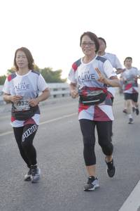 BIB: 1932
                            <button type="button" onclick="openModal(6386935)" class="btn btn-primary btn-sm float-right btn-popup" data-toggle="modal" data-target=".modal-high-quality">
                        <i class="fas fa-shopping-cart"></i> Add to Cart
                    </button>
                                            <button type="button" onclick="isThisMe(6386935, true)" class="btn btn-success btn-sm float-right btn-popup btn-isme hidden" data-toggle="tooltip" data-placement="bottom" title="นี่คือรูปของคุณใช่ไหม คลิกที่นี่เพื่อเอาเข้าอัลบั้ม">
                        <i class="fas fa-plus"></i> Add to album
                    </button>
                    <button type="button" onclick="isThisMe(6386935, false)" class="btn btn-warning btn-sm float-right btn-popup btn-isnotme hidden">
                        <i class="fas fa-ban"></i> Remove from album
                    </button>