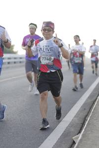 BIB: 7740
                            <button type="button" onclick="openModal(6377752)" class="btn btn-primary btn-sm float-right btn-popup" data-toggle="modal" data-target=".modal-high-quality">
                        <i class="fas fa-shopping-cart"></i> Add to Cart
                    </button>
                                            <button type="button" onclick="isThisMe(6377752, true)" class="btn btn-success btn-sm float-right btn-popup btn-isme hidden" data-toggle="tooltip" data-placement="bottom" title="นี่คือรูปของคุณใช่ไหม คลิกที่นี่เพื่อเอาเข้าอัลบั้ม">
                        <i class="fas fa-plus"></i> Add to album
                    </button>
                    <button type="button" onclick="isThisMe(6377752, false)" class="btn btn-warning btn-sm float-right btn-popup btn-isnotme hidden">
                        <i class="fas fa-ban"></i> Remove from album
                    </button>