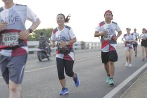 BIB: 6185, 7613
                            <button type="button" onclick="openModal(6383507)" class="btn btn-primary btn-sm float-right btn-popup" data-toggle="modal" data-target=".modal-high-quality">
                        <i class="fas fa-shopping-cart"></i> Add to Cart
                    </button>
                                            <button type="button" onclick="isThisMe(6383507, true)" class="btn btn-success btn-sm float-right btn-popup btn-isme hidden" data-toggle="tooltip" data-placement="bottom" title="นี่คือรูปของคุณใช่ไหม คลิกที่นี่เพื่อเอาเข้าอัลบั้ม">
                        <i class="fas fa-plus"></i> Add to album
                    </button>
                    <button type="button" onclick="isThisMe(6383507, false)" class="btn btn-warning btn-sm float-right btn-popup btn-isnotme hidden">
                        <i class="fas fa-ban"></i> Remove from album
                    </button>