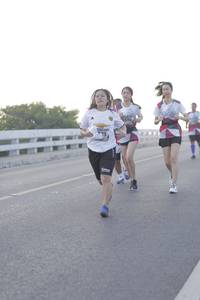 BIB: 376
                            <button type="button" onclick="openModal(6386924)" class="btn btn-primary btn-sm float-right btn-popup" data-toggle="modal" data-target=".modal-high-quality">
                        <i class="fas fa-shopping-cart"></i> Add to Cart
                    </button>
                                            <button type="button" onclick="isThisMe(6386924, true)" class="btn btn-success btn-sm float-right btn-popup btn-isme hidden" data-toggle="tooltip" data-placement="bottom" title="นี่คือรูปของคุณใช่ไหม คลิกที่นี่เพื่อเอาเข้าอัลบั้ม">
                        <i class="fas fa-plus"></i> Add to album
                    </button>
                    <button type="button" onclick="isThisMe(6386924, false)" class="btn btn-warning btn-sm float-right btn-popup btn-isnotme hidden">
                        <i class="fas fa-ban"></i> Remove from album
                    </button>