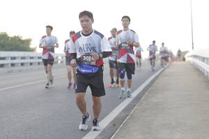 BIB: 3740, 3024
                            <button type="button" onclick="openModal(6382200)" class="btn btn-primary btn-sm float-right btn-popup" data-toggle="modal" data-target=".modal-high-quality">
                        <i class="fas fa-shopping-cart"></i> Add to Cart
                    </button>
                                            <button type="button" onclick="isThisMe(6382200, true)" class="btn btn-success btn-sm float-right btn-popup btn-isme hidden" data-toggle="tooltip" data-placement="bottom" title="นี่คือรูปของคุณใช่ไหม คลิกที่นี่เพื่อเอาเข้าอัลบั้ม">
                        <i class="fas fa-plus"></i> Add to album
                    </button>
                    <button type="button" onclick="isThisMe(6382200, false)" class="btn btn-warning btn-sm float-right btn-popup btn-isnotme hidden">
                        <i class="fas fa-ban"></i> Remove from album
                    </button>