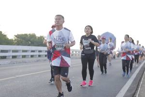 BIB: 6383, 7698
                            <button type="button" onclick="openModal(6386979)" class="btn btn-primary btn-sm float-right btn-popup" data-toggle="modal" data-target=".modal-high-quality">
                        <i class="fas fa-shopping-cart"></i> Add to Cart
                    </button>
                                            <button type="button" onclick="isThisMe(6386979, true)" class="btn btn-success btn-sm float-right btn-popup btn-isme hidden" data-toggle="tooltip" data-placement="bottom" title="นี่คือรูปของคุณใช่ไหม คลิกที่นี่เพื่อเอาเข้าอัลบั้ม">
                        <i class="fas fa-plus"></i> Add to album
                    </button>
                    <button type="button" onclick="isThisMe(6386979, false)" class="btn btn-warning btn-sm float-right btn-popup btn-isnotme hidden">
                        <i class="fas fa-ban"></i> Remove from album
                    </button>