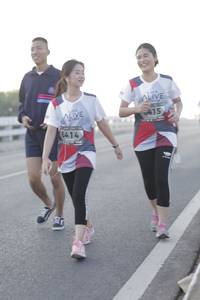 BIB: 415, 6414
                            <button type="button" onclick="openModal(6377884)" class="btn btn-primary btn-sm float-right btn-popup" data-toggle="modal" data-target=".modal-high-quality">
                        <i class="fas fa-shopping-cart"></i> Add to Cart
                    </button>
                                            <button type="button" onclick="isThisMe(6377884, true)" class="btn btn-success btn-sm float-right btn-popup btn-isme hidden" data-toggle="tooltip" data-placement="bottom" title="นี่คือรูปของคุณใช่ไหม คลิกที่นี่เพื่อเอาเข้าอัลบั้ม">
                        <i class="fas fa-plus"></i> Add to album
                    </button>
                    <button type="button" onclick="isThisMe(6377884, false)" class="btn btn-warning btn-sm float-right btn-popup btn-isnotme hidden">
                        <i class="fas fa-ban"></i> Remove from album
                    </button>